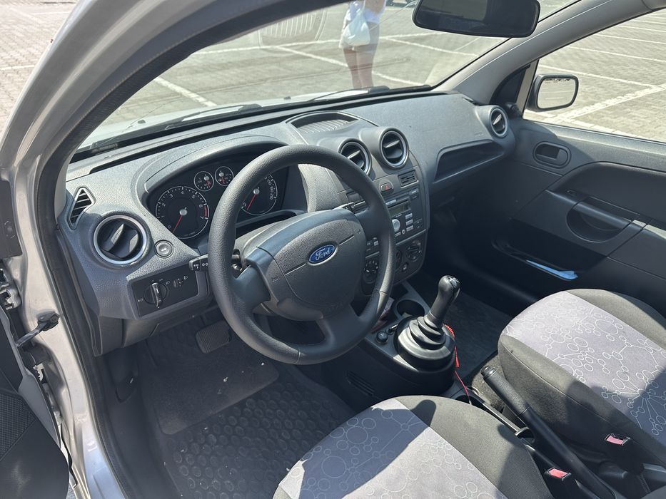 Форд фіеста 2008