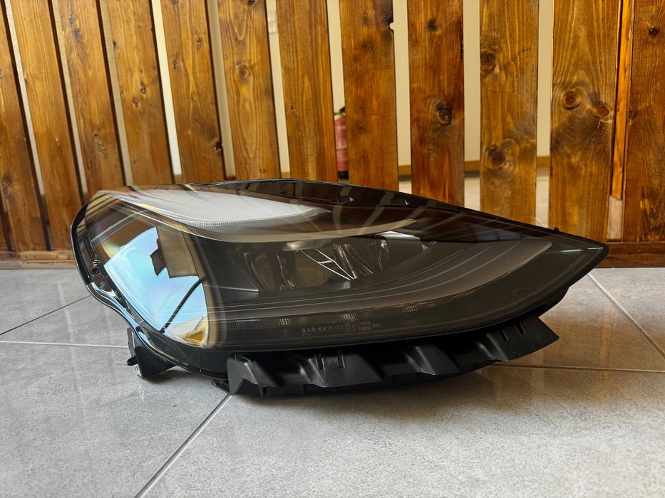 Ótica Direita Tesla Model 3/Model Y