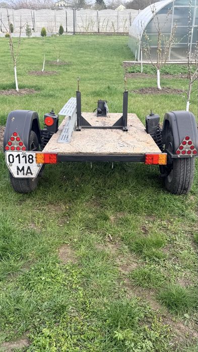 Причіп для перевозки мото
