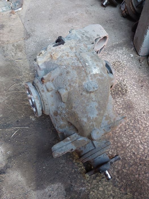 Dyfer dyferencjał tylny most bmw e 90 e 91 2.0d diesel 2.47 320