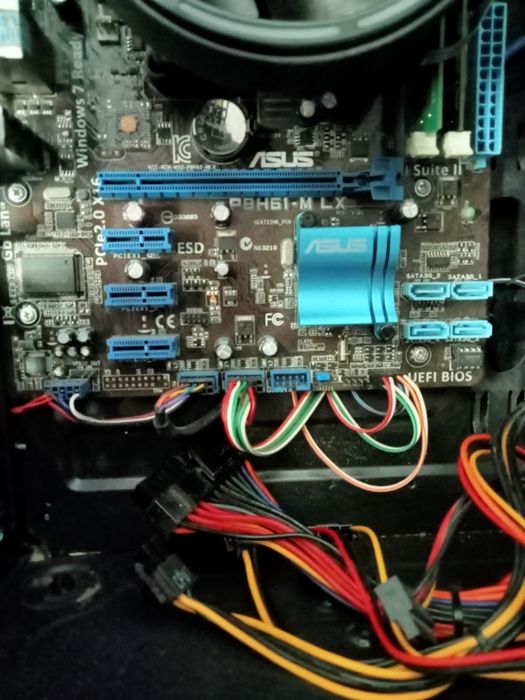 Продаю компьютер б/в