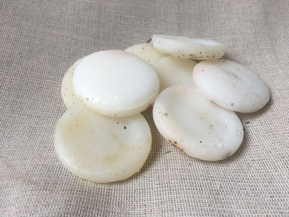 Залишки від мила. Обмылки. Остатки мыла.