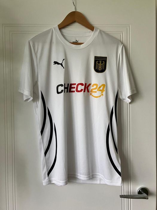 Koszulka piłkarska reprezentacji Niemiec. Puma rozmiar M