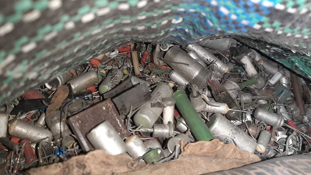 Радиодетали советские ссср приблизительно 8 кг.