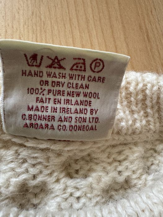 Damski welniany sweter marki booner