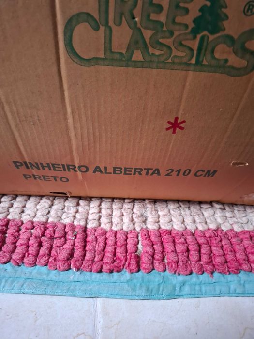 Árvore de natal com enfeites