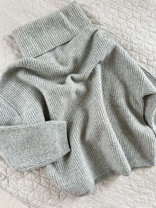 Вʼязаний светр ZARA