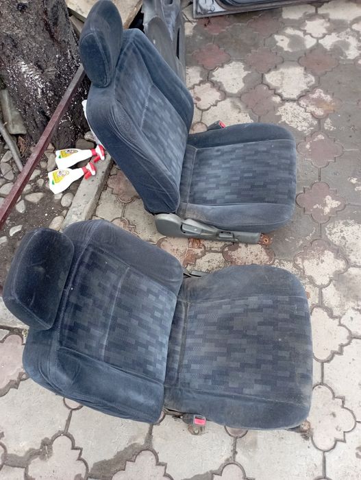 Продам навісне та КПП 2.4  Mitsubishi