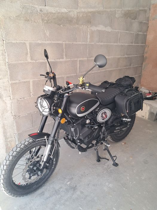 Macbor Eightmile 125 quase nova