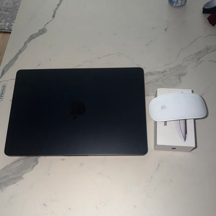 Macbook Air M2 258gb laptop komputer
