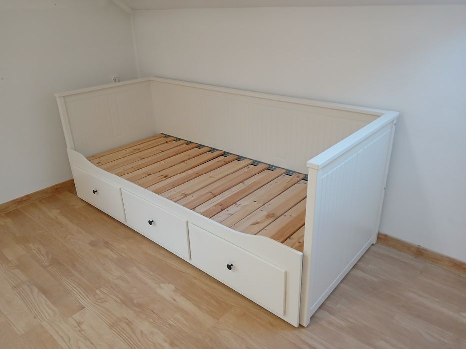 Łóżko IKEA Hemnes + 2 materace