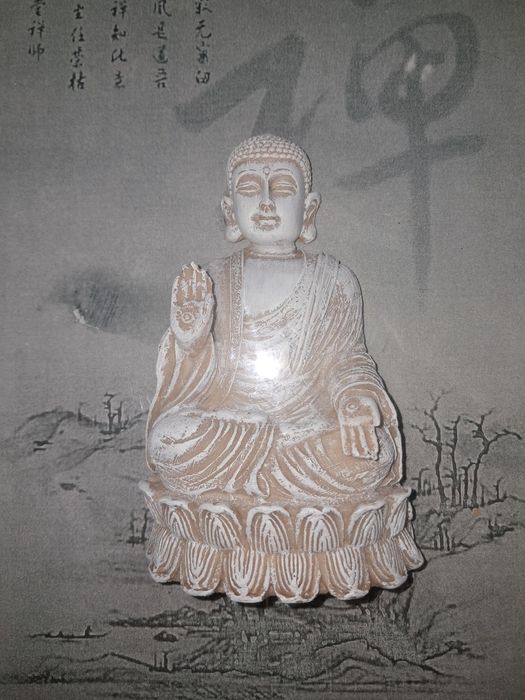 Figurka Budda   Buddy Siakjamuniego (Gautamy Buddy)