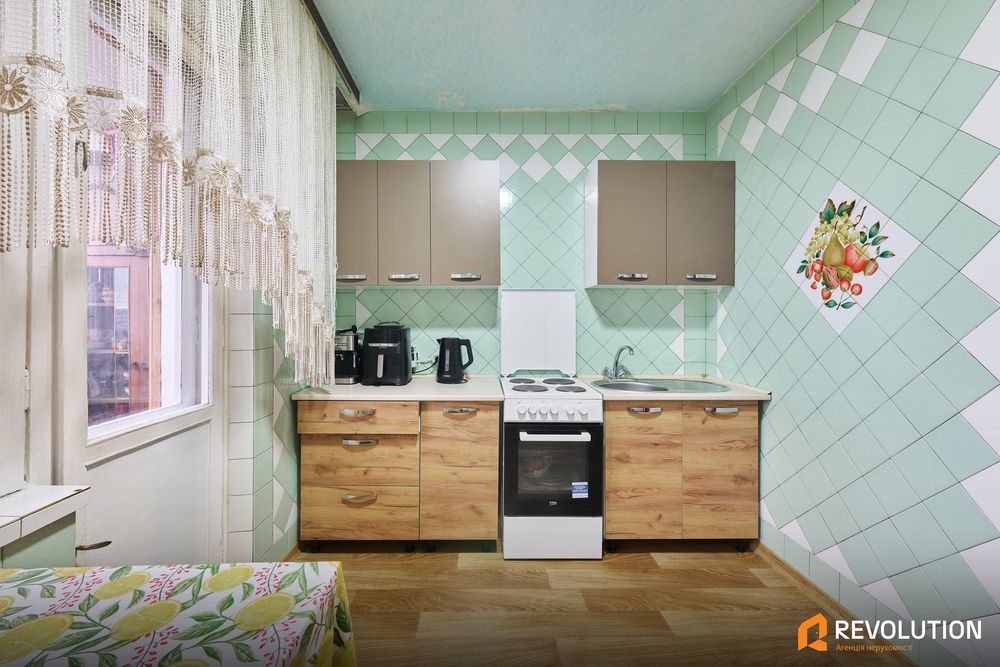 Без %; 3кімнати пр-т Червоної калини 22, державні програми, з ремонтом