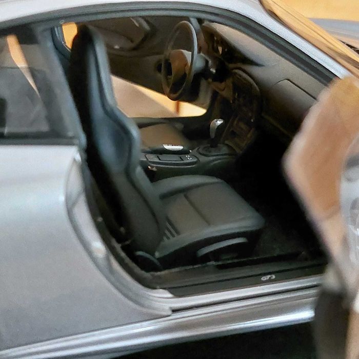 Porsche 911 996 GT3 2003 AUTOart 1:18