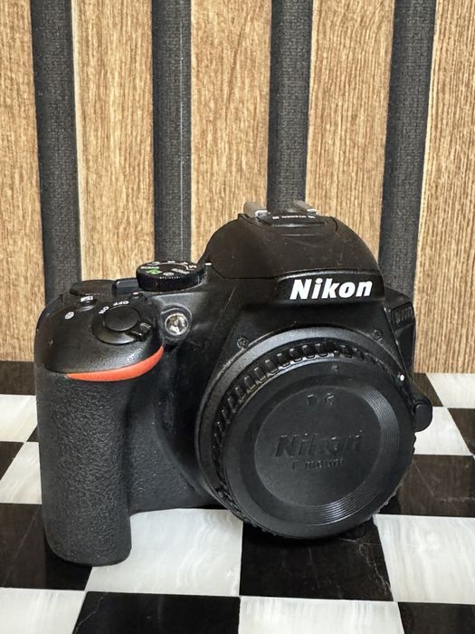 Nikon  D5600 Камера цифрова