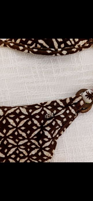 Bikini com padrão água doce