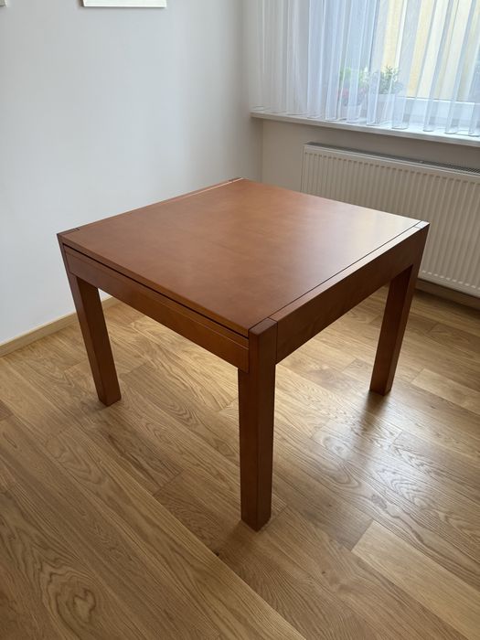 Rozkladany Stół Bukowy 90x90  cm kompletem 4 krzesel
