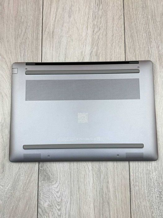 OLED touch 14" HP OmniBook X 14 Snapdragon X Plus / X1P42100 / SSD - 512gb / RAM - 16gb - DDR5 8448Мгц / АКБ - 100% 34 години
