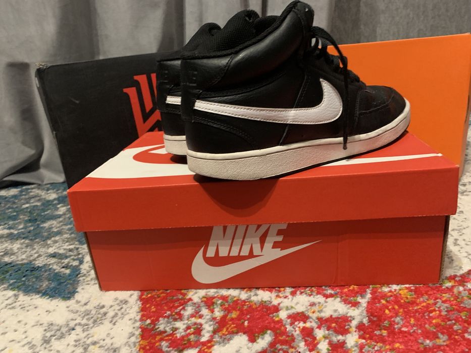 кроссовки Nike