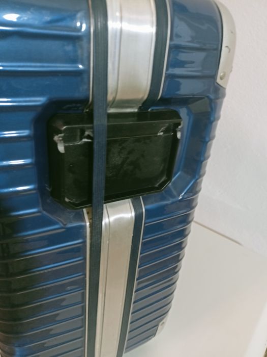 Walizka Rimowa duża - uszkodzona.
