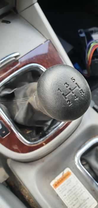 Gałka zmiany biegów Suzuki Grand Vitara