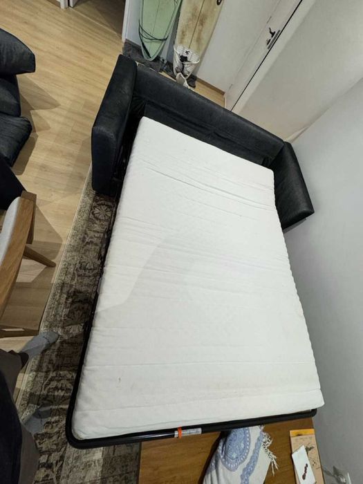 Sofá-Cama Azul – 10€ (Retirar no Local)
