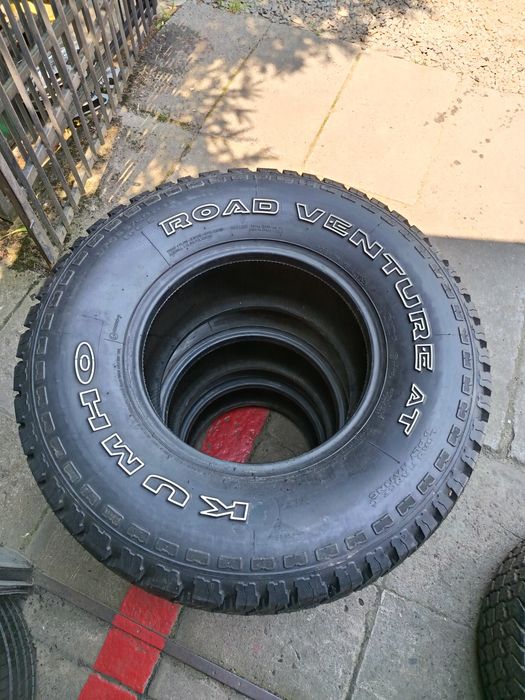 Opony 325/60R15 31x10.50R15 Kumho Road Venture Nowe Komplet