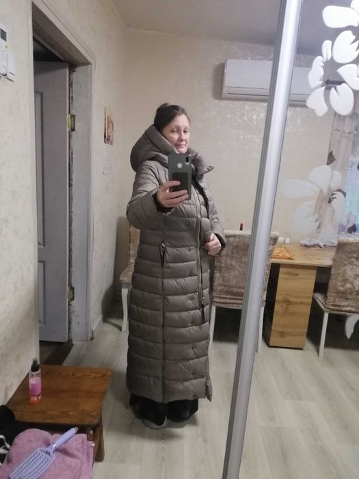 Длинная куртка купила на Резетке 2 месяца назад 2300 отдам 1700