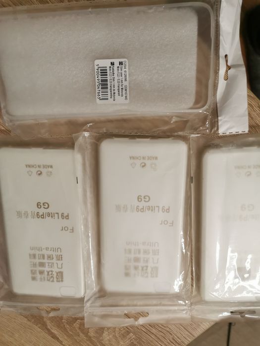 Etui na telefon nowe