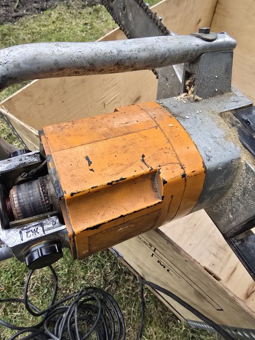 Piła łańcuchowa elektryczna