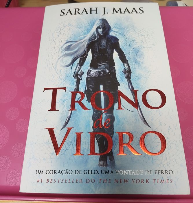 Vendo Trono de Vidro de Sarah J. Maas
