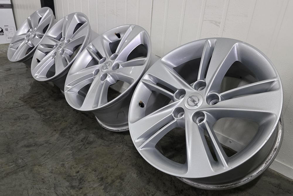 Alufelgi 5x114.3 17 Opel Viraro Renault Trafic Nissan