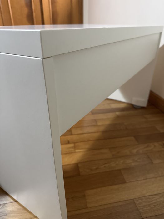 Gavetão e mesa IKEA