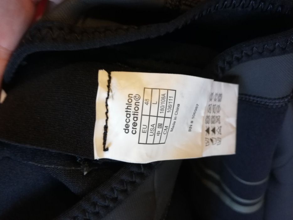 2 Fatos de surf e bodyboard novos