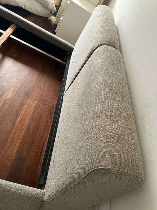 Cama estofada com estrado64552699186689122