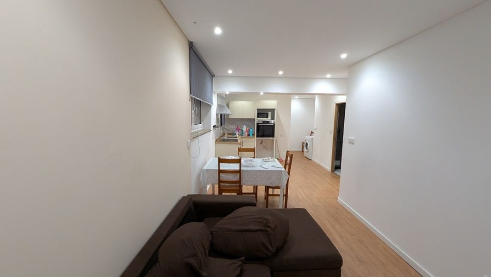 Casa Geminada T2 oportunidade de arrendamento em Arentim (Braga).