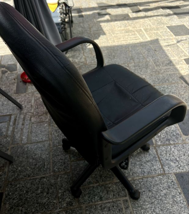 Cadeira de Escritório Preta