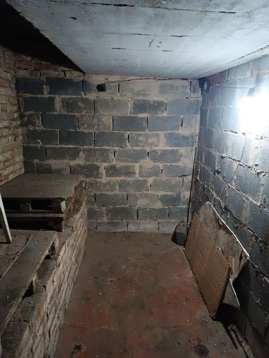 Гараж м.Буча г/к Кермо.