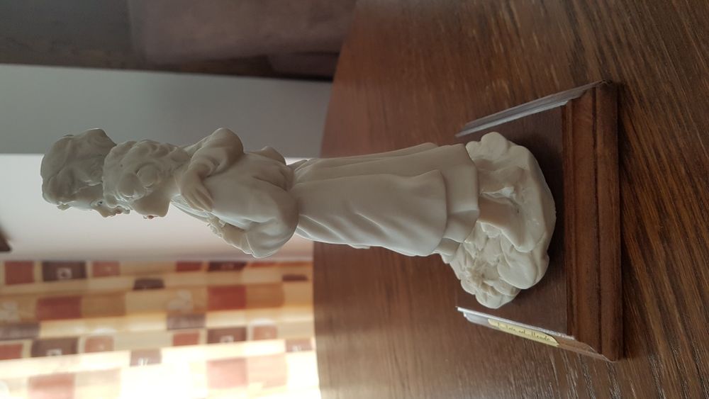 Figurka L'Arte nel. Mondo