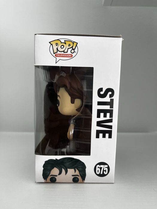 Funko POP! Stranger Things - Vinil - Steve - 675 (edição 1800 unidades)