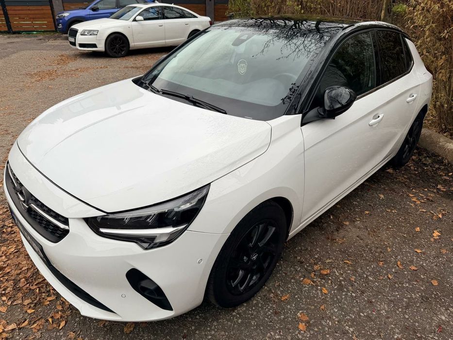 Opel Corsa CORSA F 2020r , bialy z czarnymi dodatkami