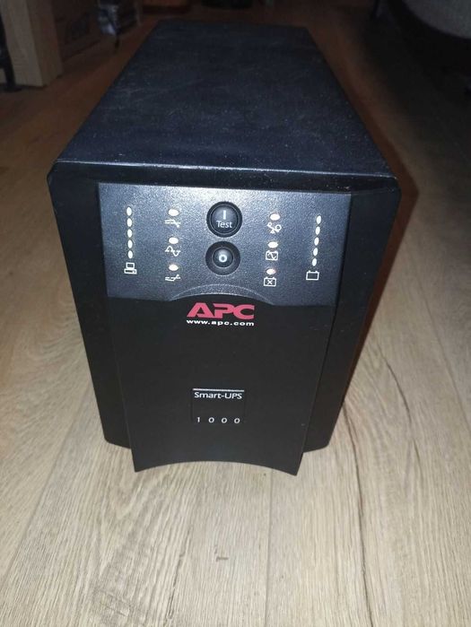 APC Smart-UPS 1000