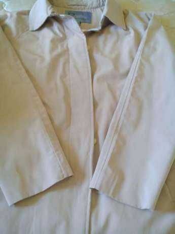 Gabardina cor bege tamanho L - Bom estado - ÚLTIMOS DIAS