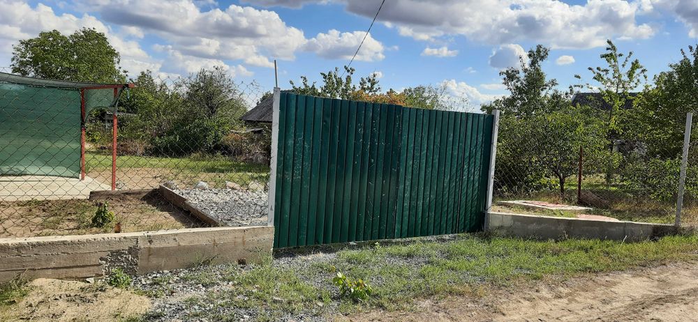 Дача с участком.