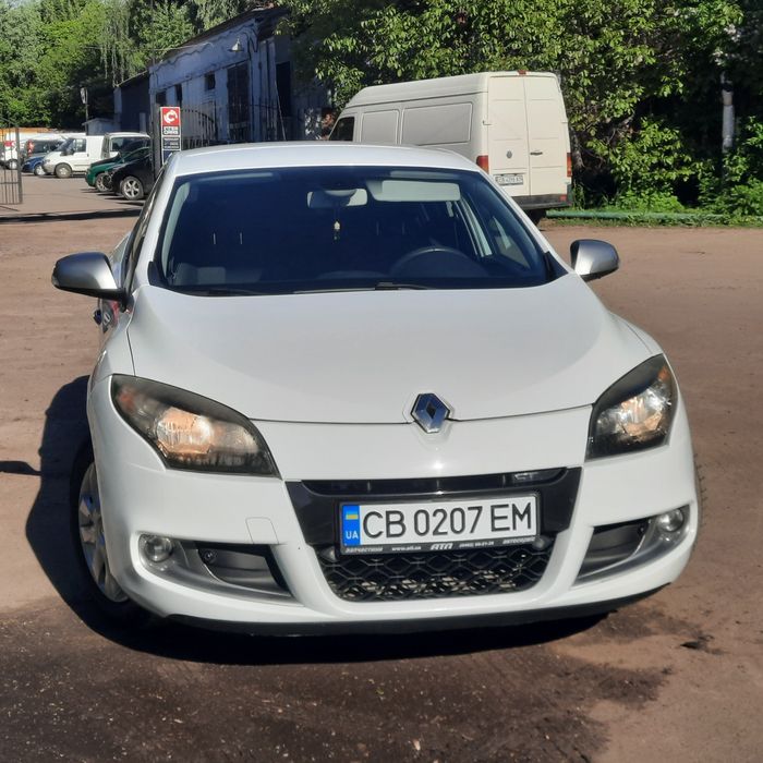 Продам Меган 3 2011