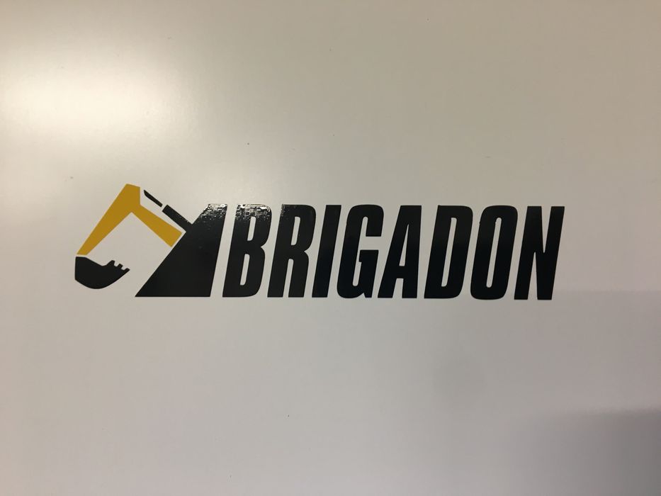 Wynajem koparki 8 ton usługi koparką koparka obrotowa