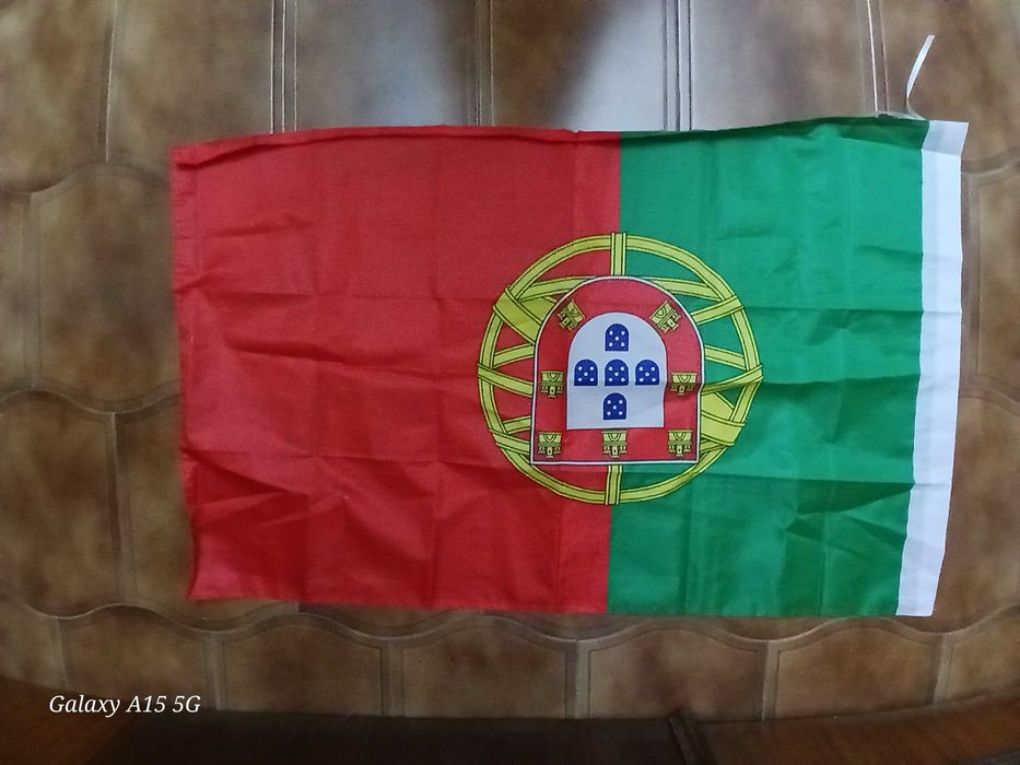 Bandeiras e cachecóis Portugal