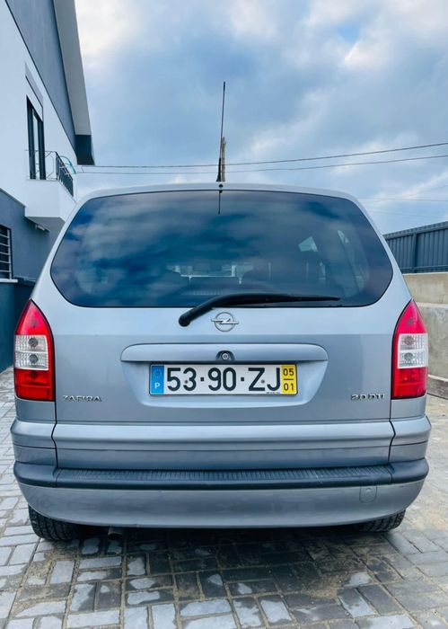 Opel Zafira 2.0dti Life , 7 lugares
DVD cent