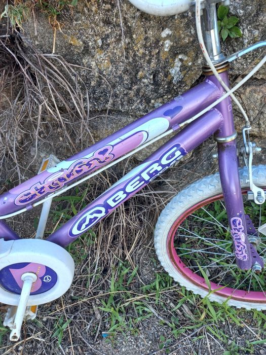 Bicicleta de criança  bom estado geral.