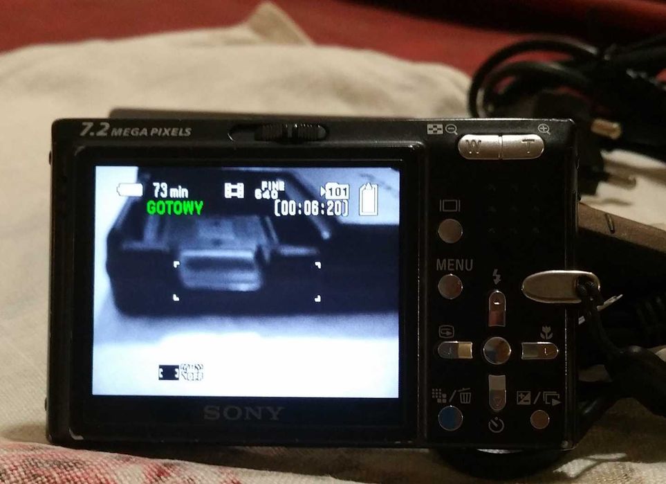 Komplet Sony Cybershot DSC-T1, ładowarka kable, karta MS Pro Duo 512MB